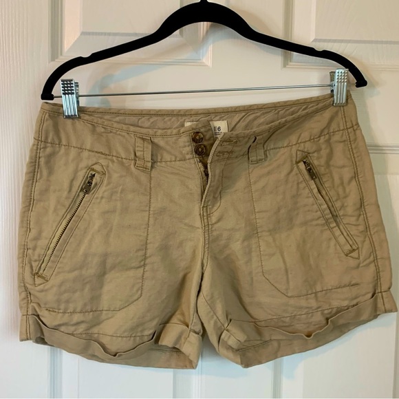 Old Navy Khaki Cargo Shorts, Size 6 - Picture 10 of 10
